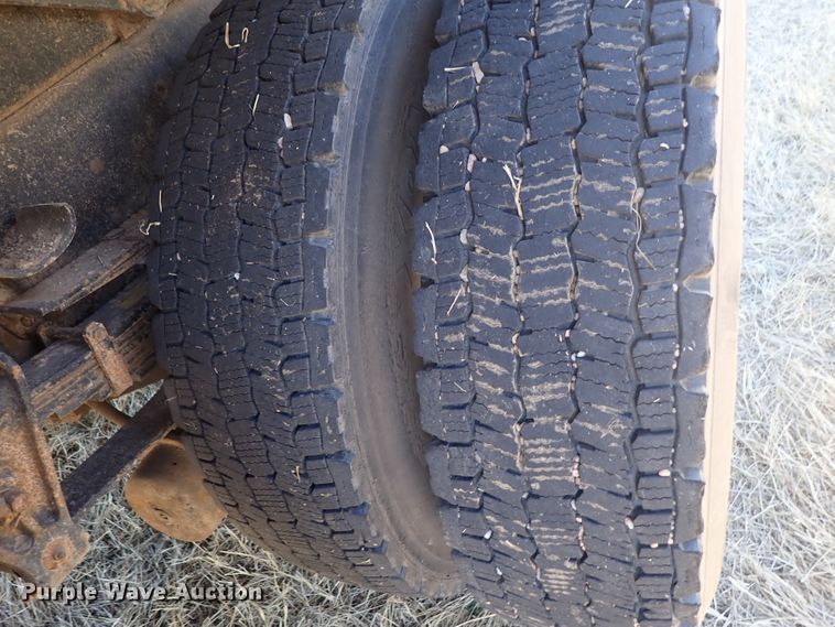 image for item DC3378 1998 International 4900 dump truck