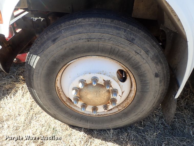 image for item DC3378 1998 International 4900 dump truck