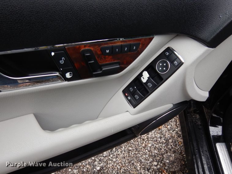 image for item DE4260 2009 Mercedes Benz C300