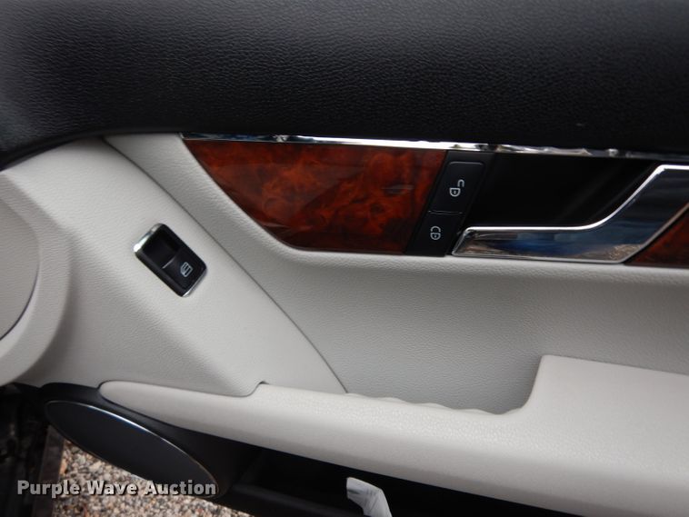 image for item DE4260 2009 Mercedes Benz C300