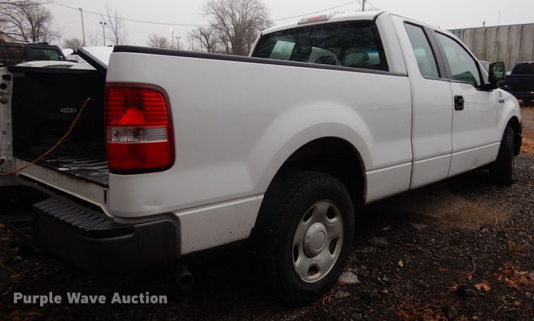 image for item DE4261 2006 Ford F150 SuperCab pickup truck