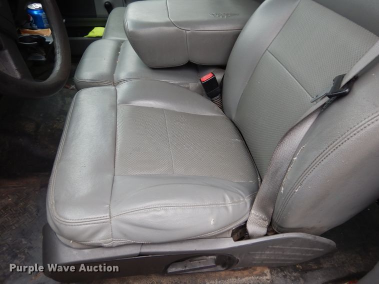 image for item DE4261 2006 Ford F150 SuperCab pickup truck