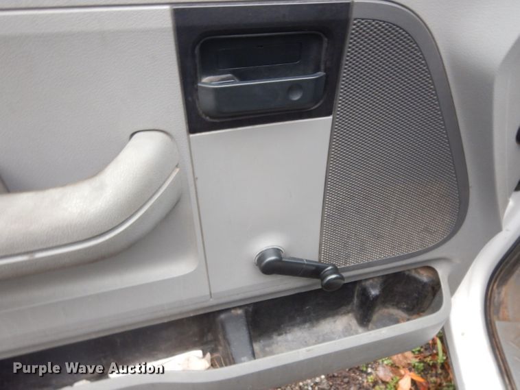 image for item DE4261 2006 Ford F150 SuperCab pickup truck