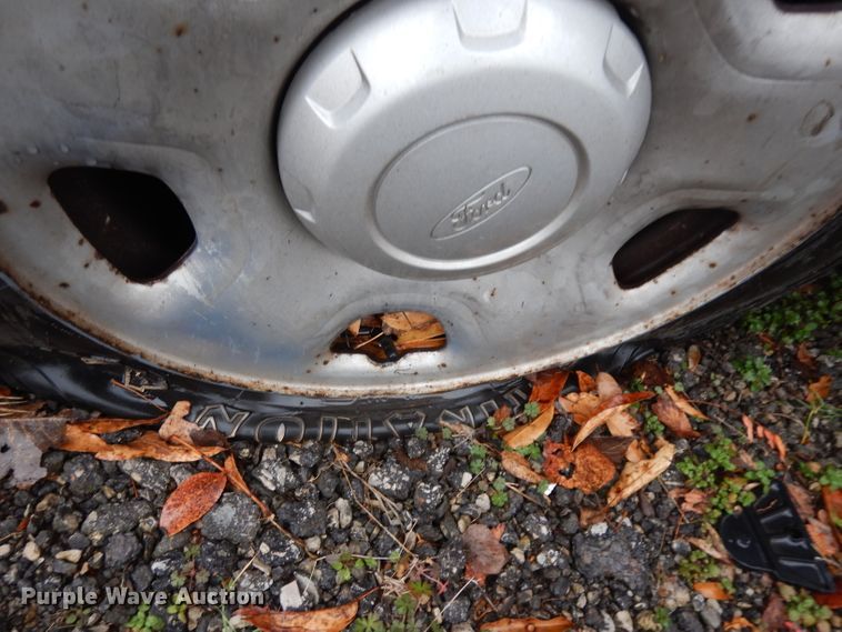 image for item DE4261 2006 Ford F150 SuperCab pickup truck