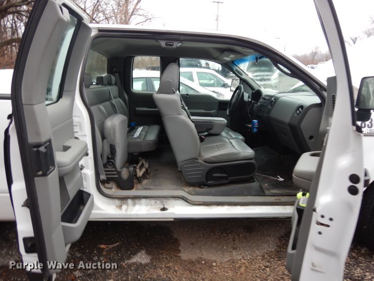 image for item DE4261 2006 Ford F150 SuperCab pickup truck