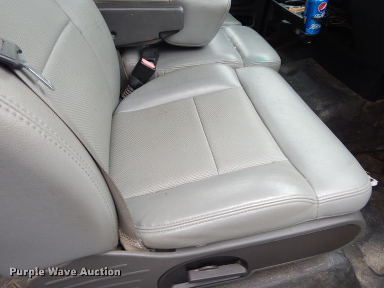 image for item DE4261 2006 Ford F150 SuperCab pickup truck