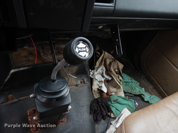 image for item DE4280 1999 Chevrolet C8500 dump truck