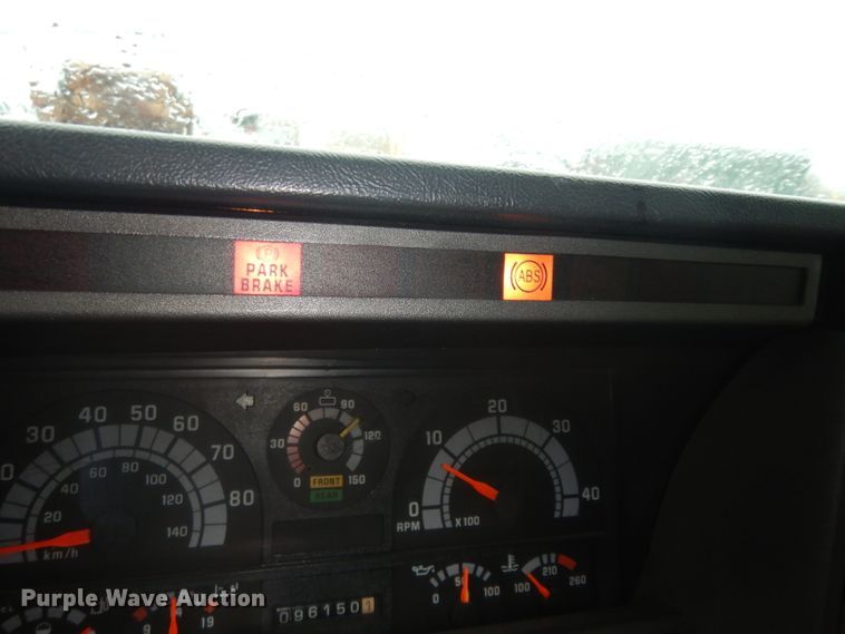 image for item DE4280 1999 Chevrolet C8500 dump truck