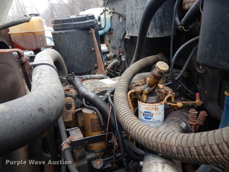 image for item DE4280 1999 Chevrolet C8500 dump truck