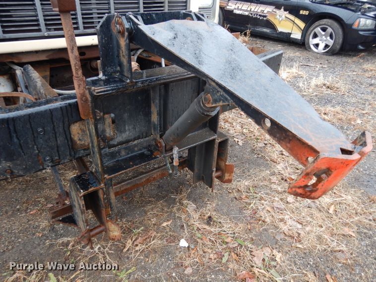 image for item DE4280 1999 Chevrolet C8500 dump truck