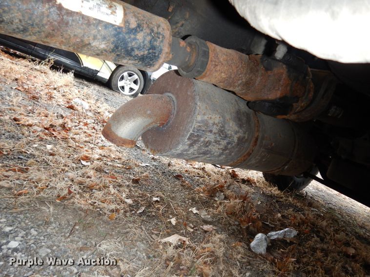 image for item DE4280 1999 Chevrolet C8500 dump truck