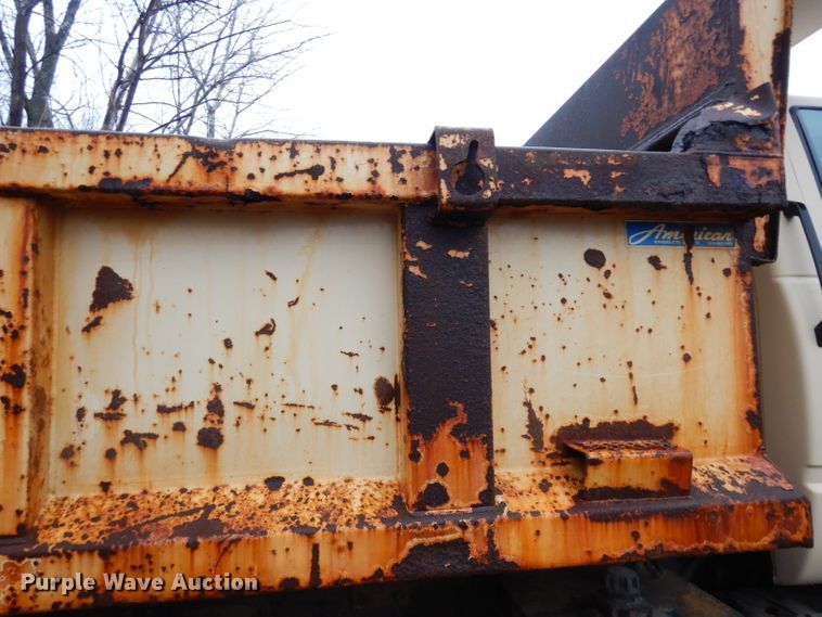 image for item DE4280 1999 Chevrolet C8500 dump truck