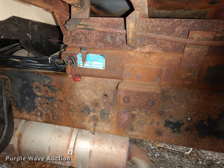 image for item DE4280 1999 Chevrolet C8500 dump truck