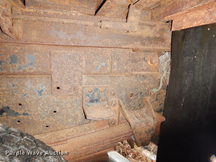 image for item DE4280 1999 Chevrolet C8500 dump truck