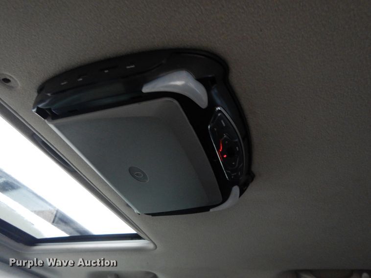 image for item DE4283 2005 Hummer H2 SUV