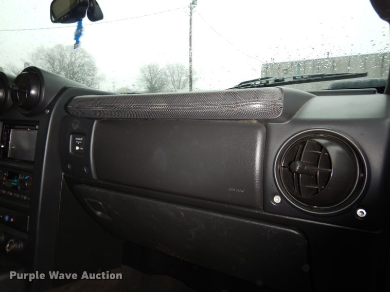 image for item DE4283 2005 Hummer H2 SUV