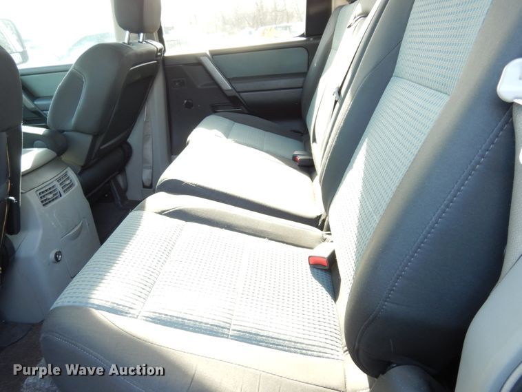 image for item DE4284 2004 Nissan Titan Crew Cab pickup truck