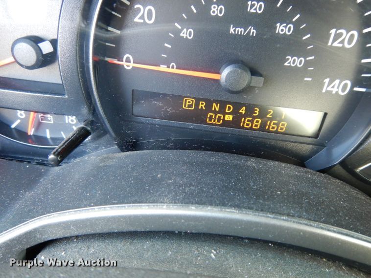 image for item DE4284 2004 Nissan Titan Crew Cab pickup truck