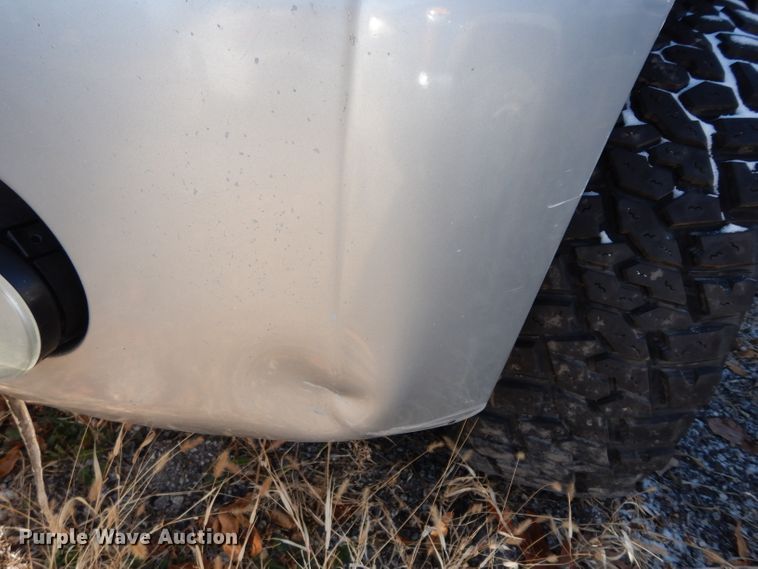 image for item DE4284 2004 Nissan Titan Crew Cab pickup truck