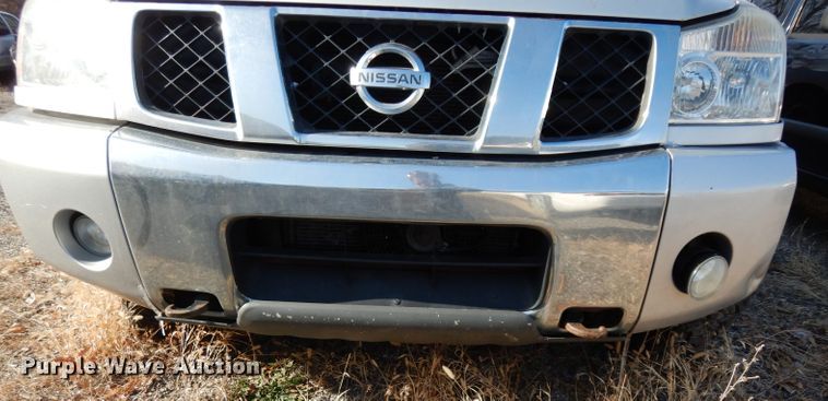 image for item DE4284 2004 Nissan Titan Crew Cab pickup truck