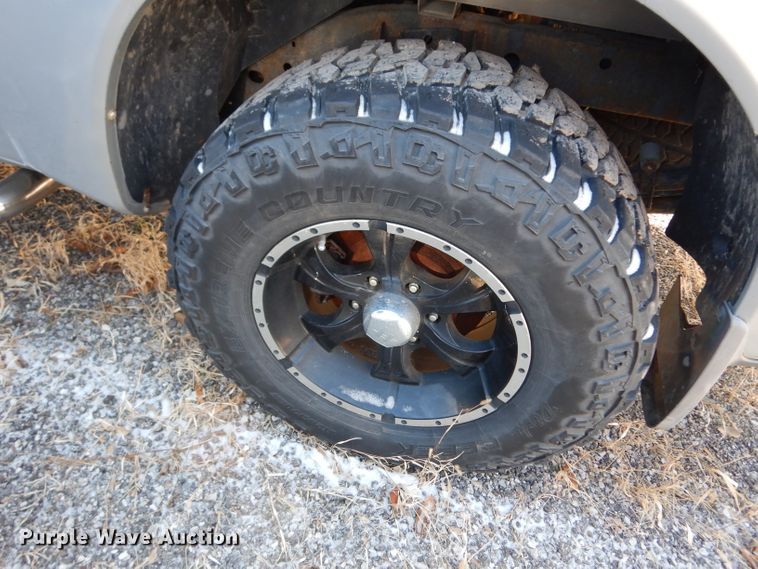 image for item DE4284 2004 Nissan Titan Crew Cab pickup truck