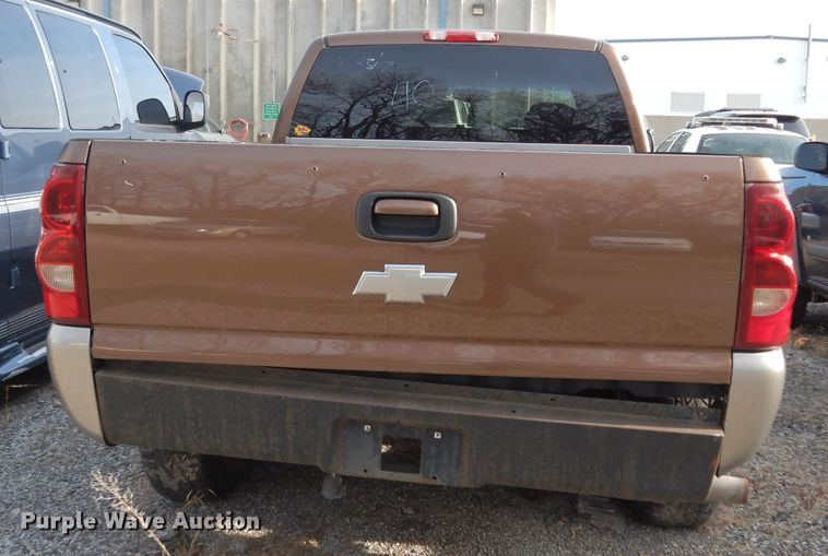 image for item DE4286 2003 Chevrolet Silverado 1500 Ext. Cab pickup truck