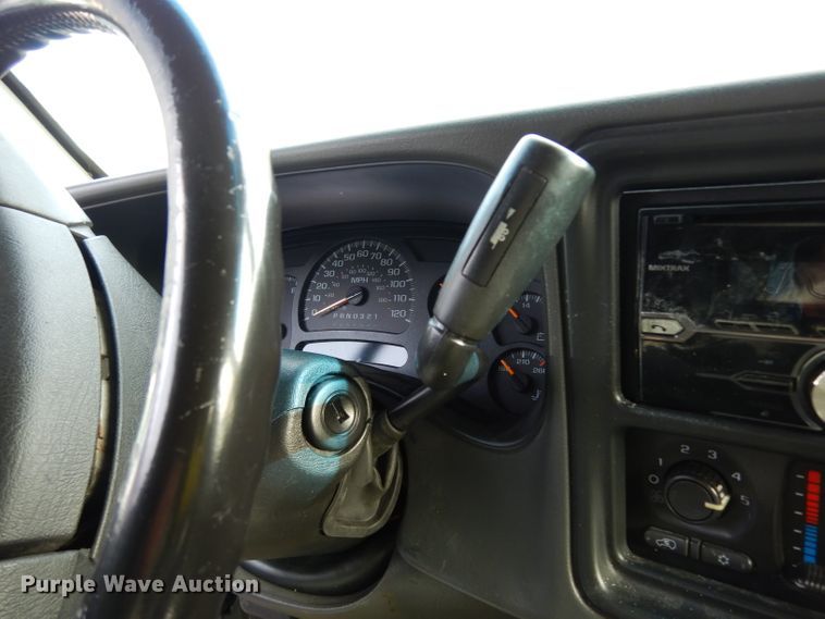 image for item DE4286 2003 Chevrolet Silverado 1500 Ext. Cab pickup truck