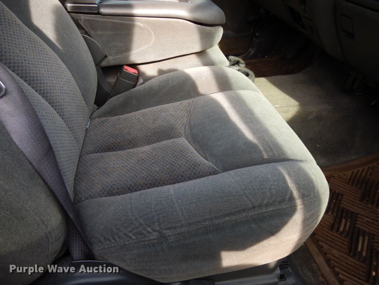 image for item DE4286 2003 Chevrolet Silverado 1500 Ext. Cab pickup truck