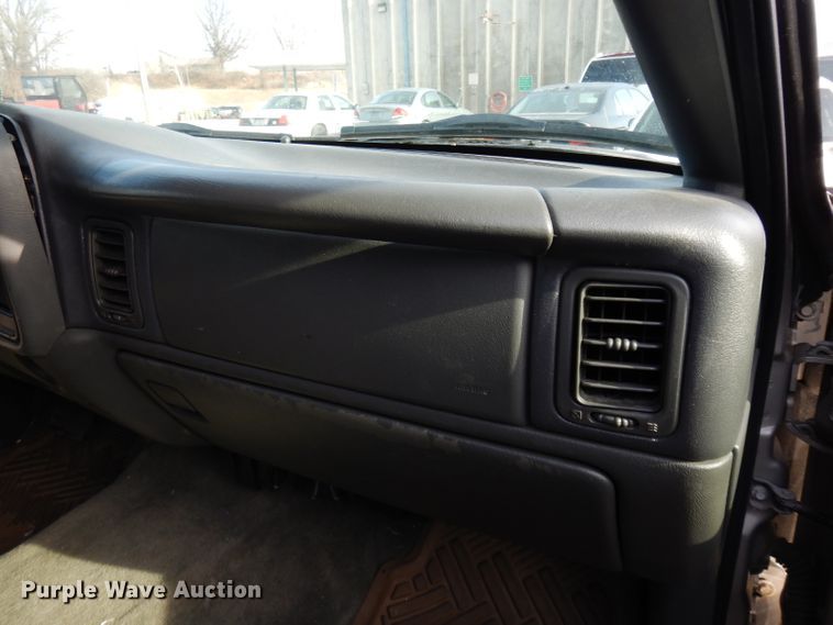 image for item DE4286 2003 Chevrolet Silverado 1500 Ext. Cab pickup truck