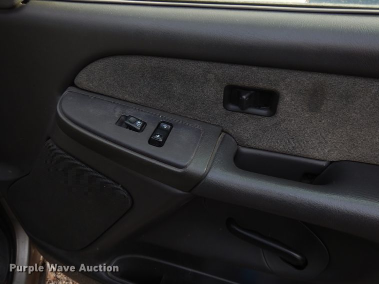 image for item DE4286 2003 Chevrolet Silverado 1500 Ext. Cab pickup truck