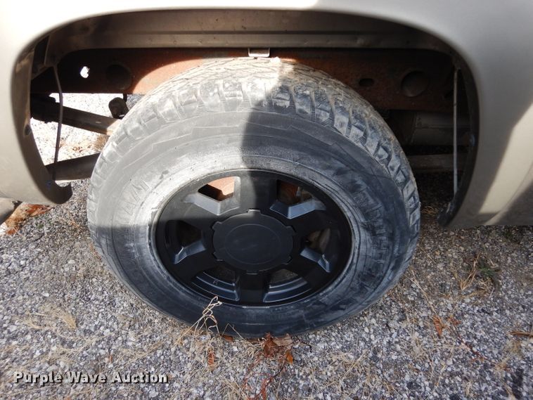 image for item DE4286 2003 Chevrolet Silverado 1500 Ext. Cab pickup truck