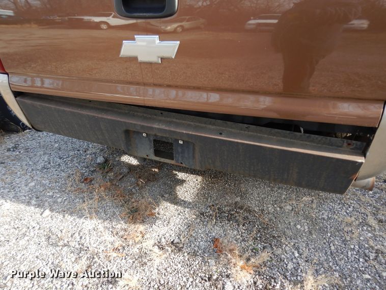 image for item DE4286 2003 Chevrolet Silverado 1500 Ext. Cab pickup truck