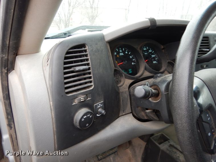 image for item DE4294 2012 Chevrolet Silverado 1500 Ext. Cab pickup truck