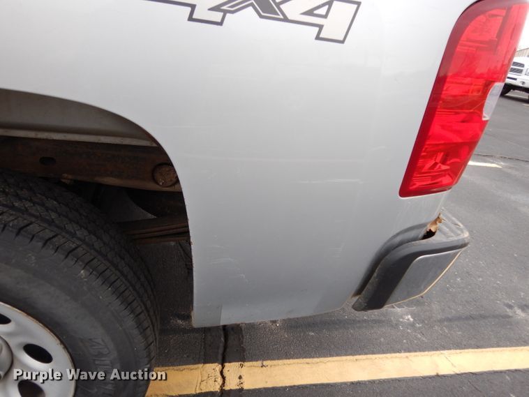 image for item DE4294 2012 Chevrolet Silverado 1500 Ext. Cab pickup truck