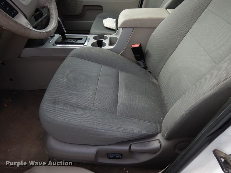 image for item DE4295 2009 Ford Escape Hybrid SUV