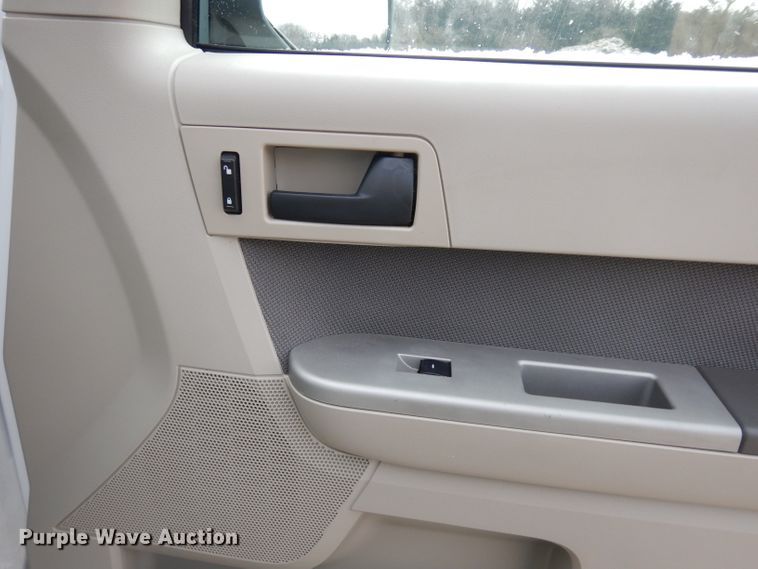 image for item DE4295 2009 Ford Escape Hybrid SUV