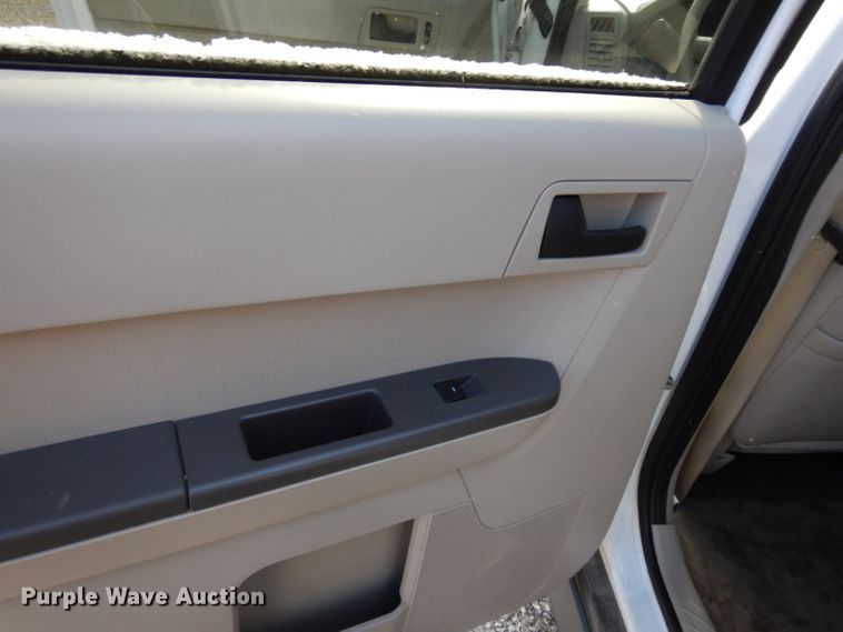 image for item DE4296 2008 Ford Escape Hybrid SUV