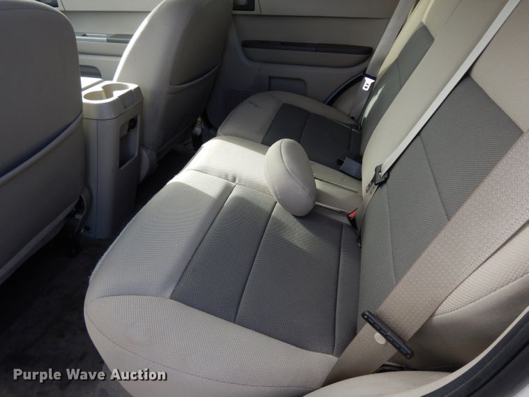 image for item DE4296 2008 Ford Escape Hybrid SUV