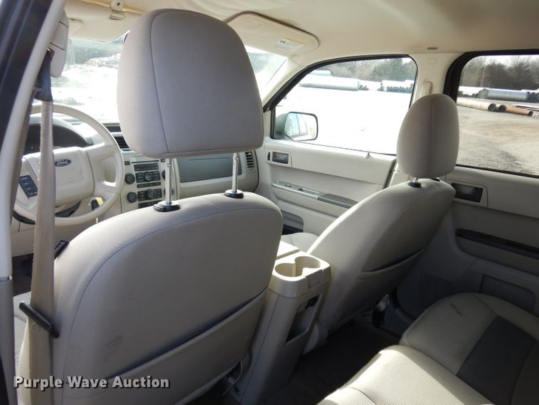 image for item DE4296 2008 Ford Escape Hybrid SUV