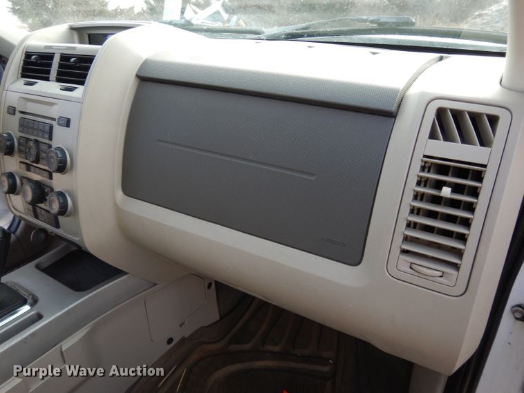 image for item DE4296 2008 Ford Escape Hybrid SUV