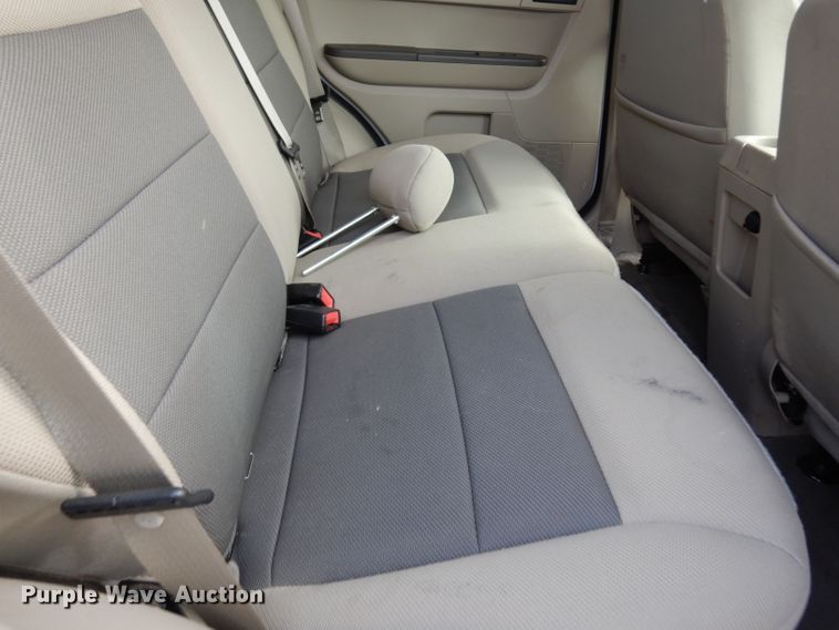 image for item DE4296 2008 Ford Escape Hybrid SUV