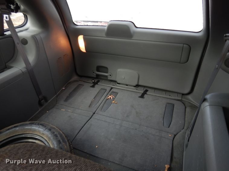 image for item DE4298 2005 Dodge Grand Caravan van