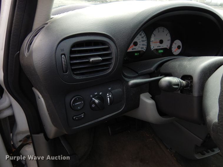 image for item DE4298 2005 Dodge Grand Caravan van