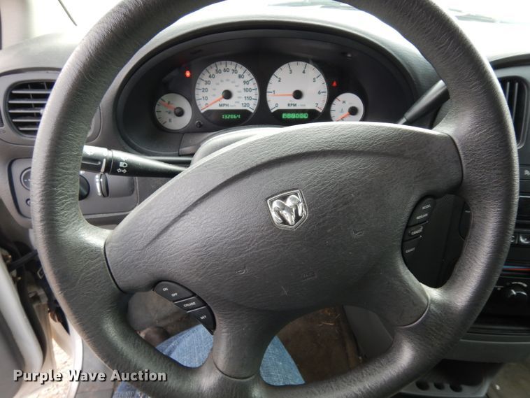 image for item DE4298 2005 Dodge Grand Caravan van