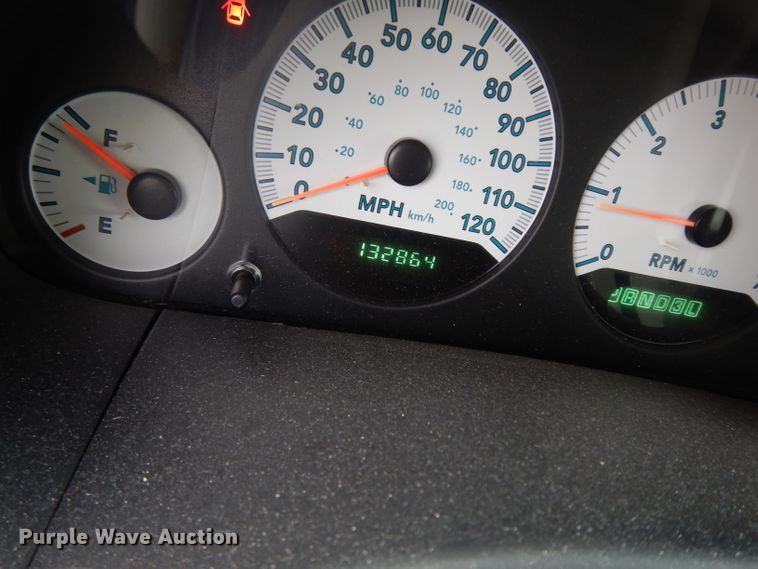 image for item DE4298 2005 Dodge Grand Caravan van