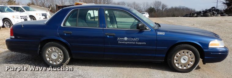 image for item DE4299 2005 Ford Crown Victoria