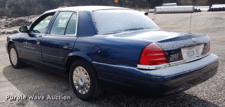 image for item DE4299 2005 Ford Crown Victoria