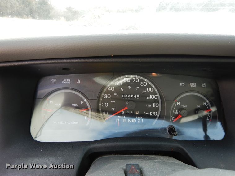 image for item DE4299 2005 Ford Crown Victoria