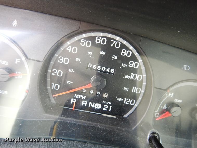 image for item DE4299 2005 Ford Crown Victoria