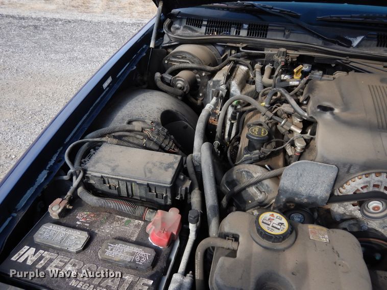 image for item DE4299 2005 Ford Crown Victoria